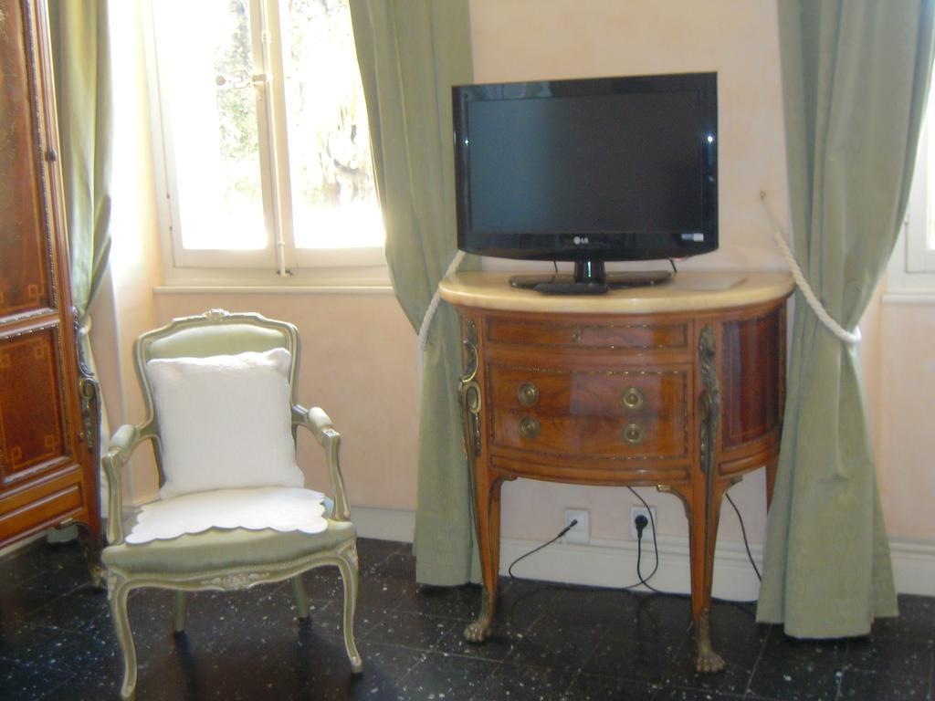Villa Valflor Chambres D'Hotes Et Appartements Marseilles Buitenkant foto